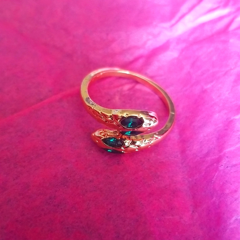 Snake Ring - Picture 3 of 3